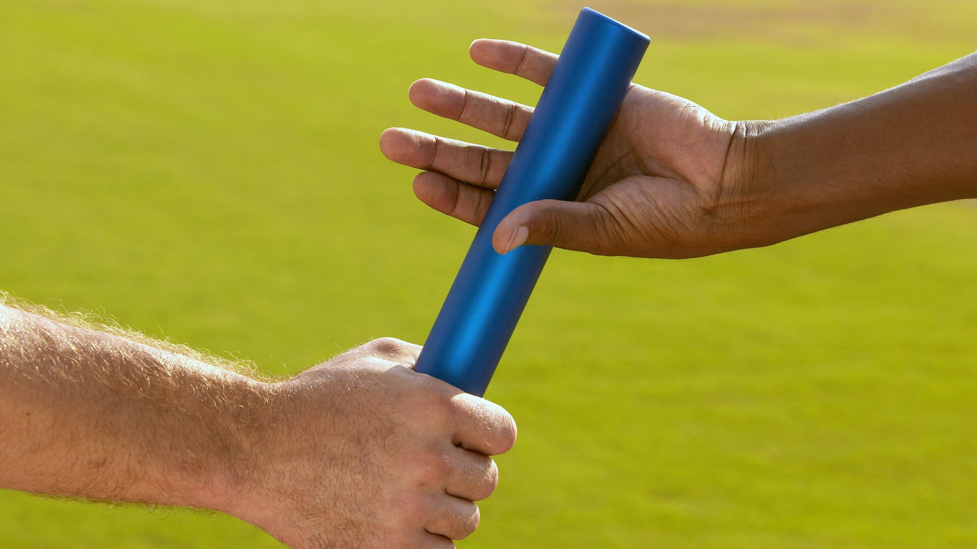 姆巴佩爆发撕裂防线，澳大利亚袋鼠拳击碎喀麦隆雄狮