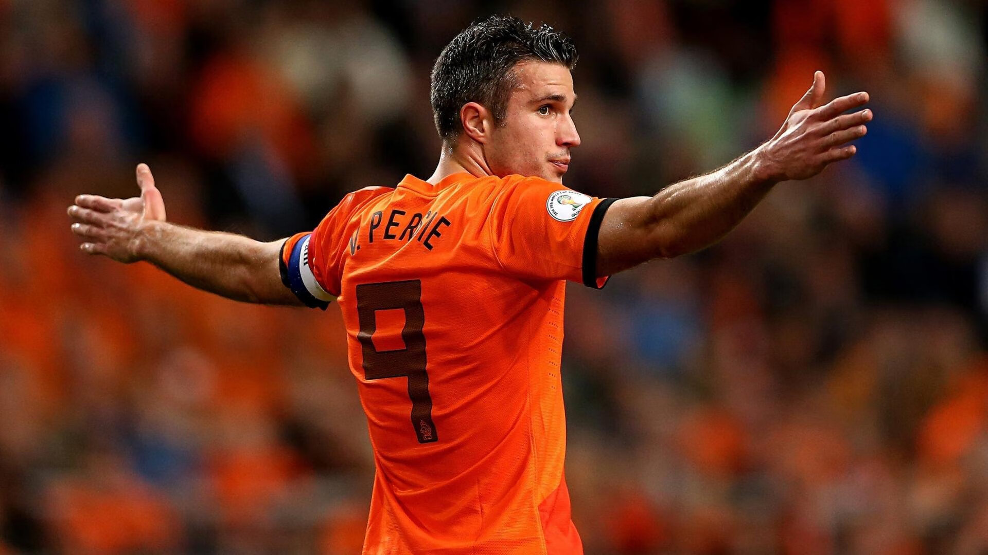 F1街道赛之夜，罗德里压力下完成爆发